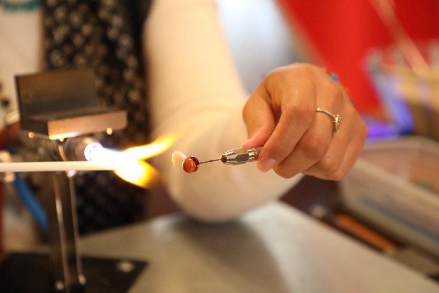 Karatay Belediyesi’nden Ücretsiz Cam İşleme Sanatı Atölyesi