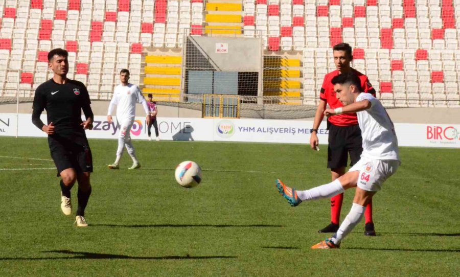 Tff 2. Lig: Karaman Fk: 2 - Diyarbekirspor: 0