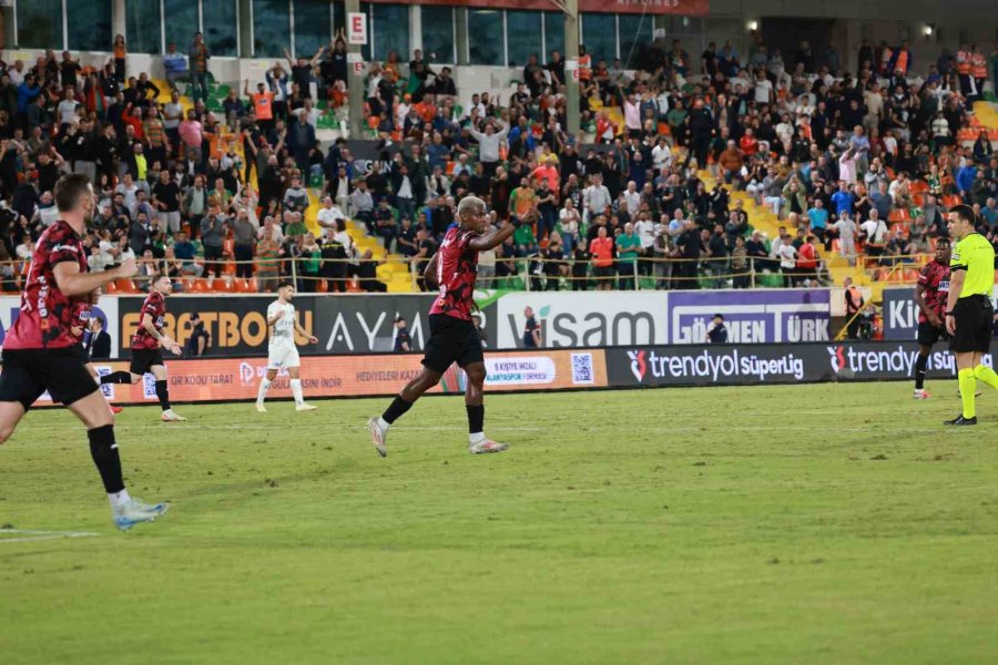 Trendyol Süper Lig: Alanyaspor: 1 - Kasımpaşa: 2 (maç Sonucu)