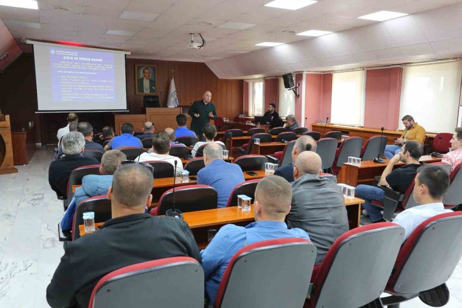 Odunpazarı Belediyesi’nde Şoförlere Güvenli Sürüş Eğitimi Verildi