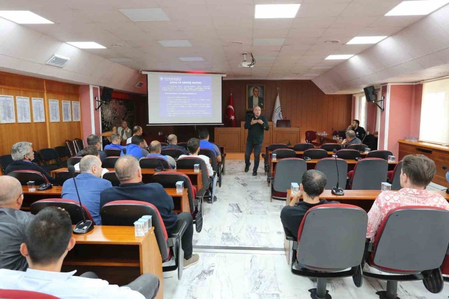 Odunpazarı Belediyesi’nde Şoförlere Güvenli Sürüş Eğitimi Verildi