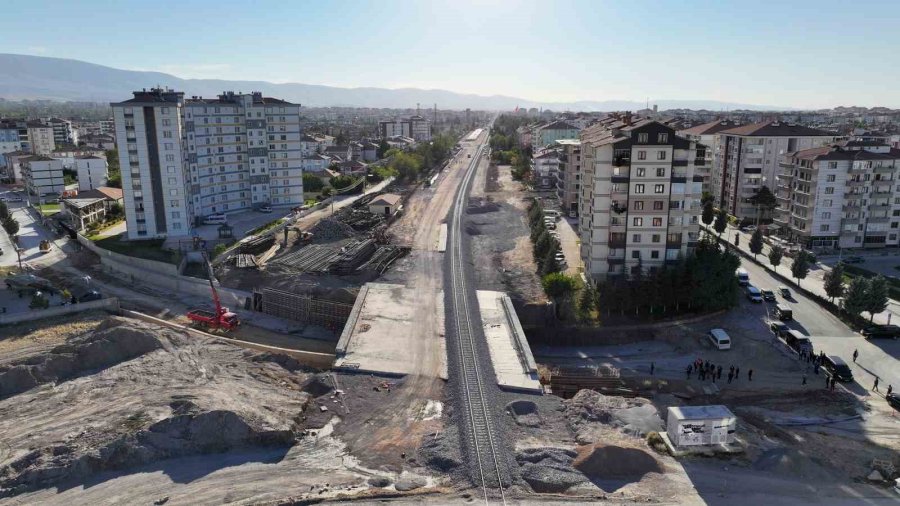 Karaman-ulukışla Hızlı Tren Hattında Çalışmalar Devam Ediyor