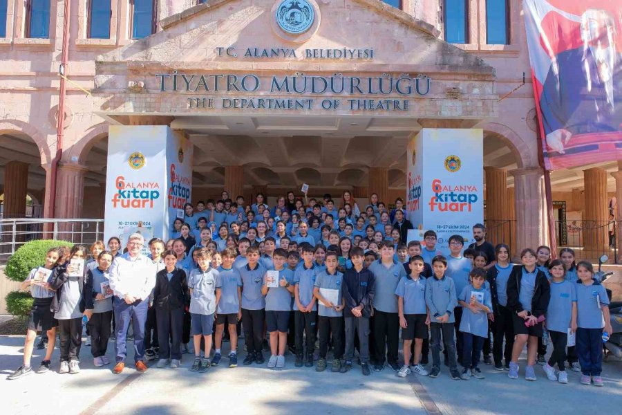 Alanya Kitap Fuarı’na Büyük İlgi