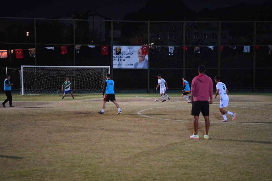 Mahalleler Arası Futbol Turnuvasında Heyecan Sürüyor