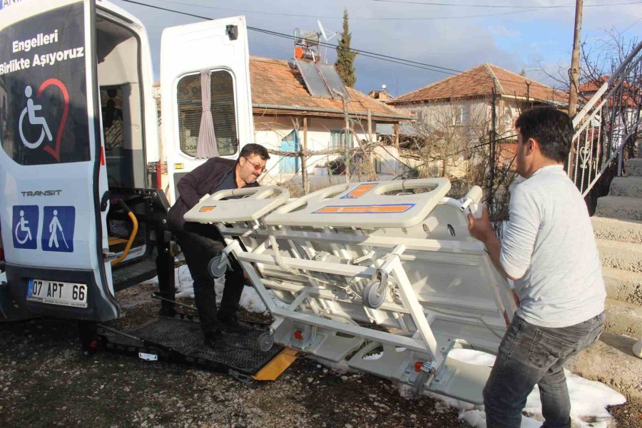 Antalya’da 4 Bin 471 Adet Hasta Yatağı Yardımında Bulunuldu