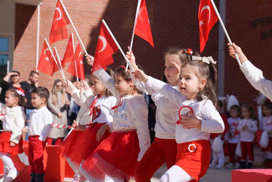 Minik Yürekler Cumhuriyet Coşkusunu Yaşadı