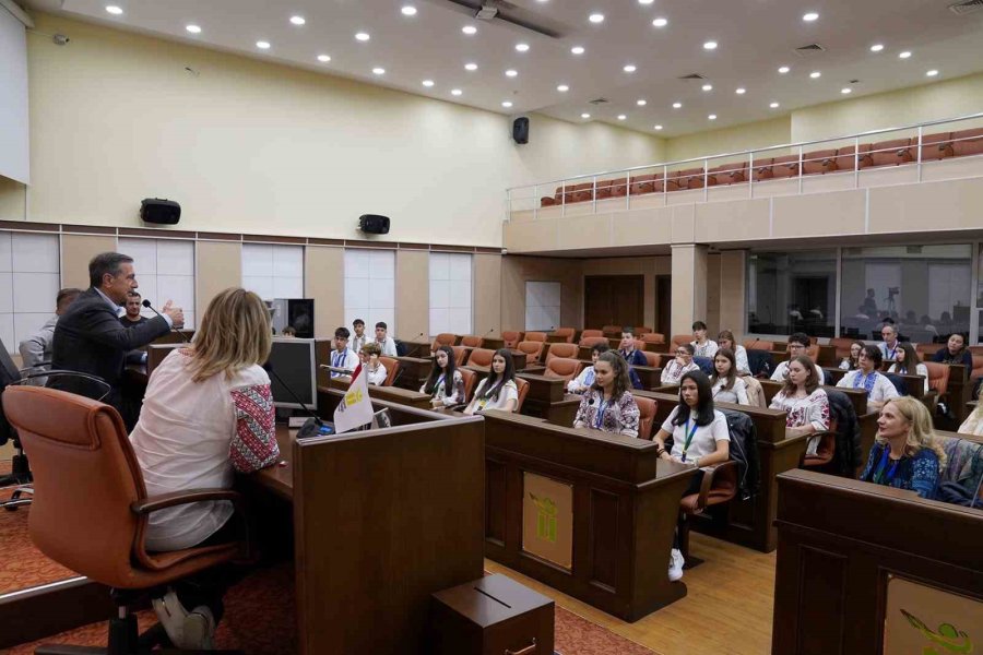 Köstenceli Öğrencilerden Başkan Ataç’a Ziyaret