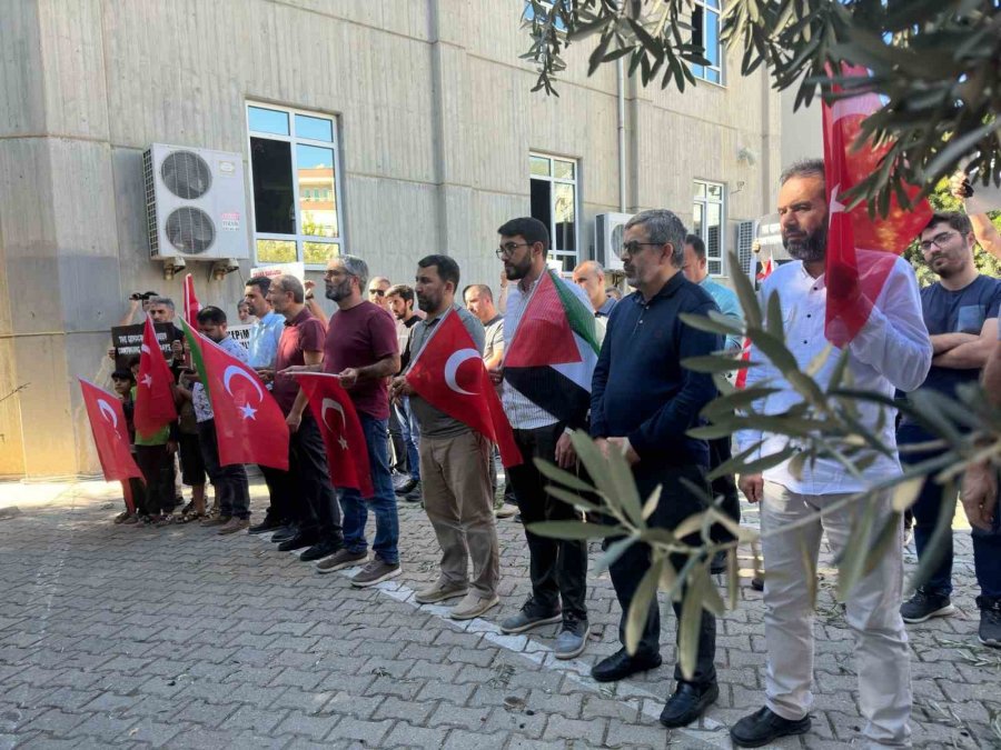 Alanya’da Şehitler İçin Gıyabi Cenaze Namazı Kılındı