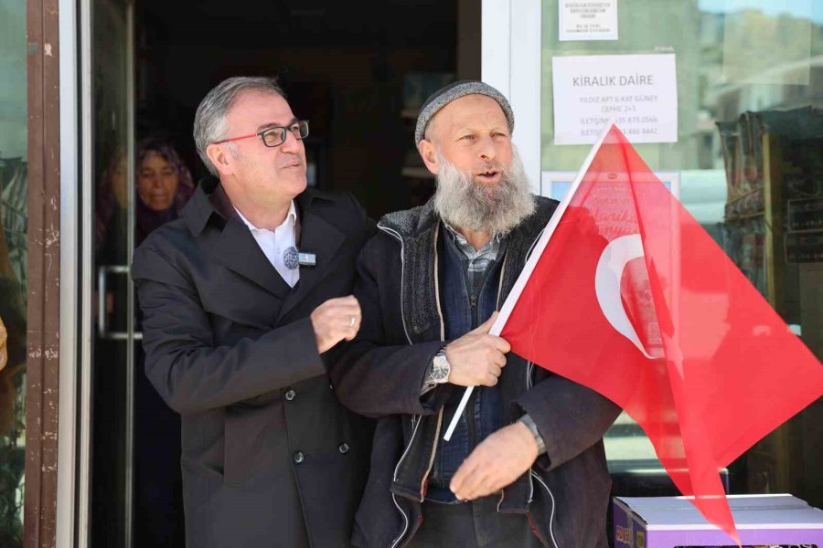 Başkan Özdoğan: "cumhuriyetimizi Gururla Ve Coşkuyla Kutluyoruz"