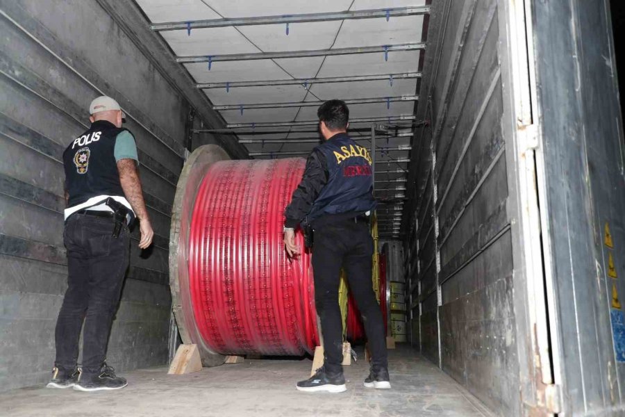 Mersin Polisi 20 Milyon Liralık Dolandırıcılığa Engel Oldu: 2 Tutuklama