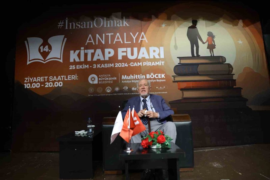 Antalya Kitap Fuarı’na İlk Günden Yoğun İlgi