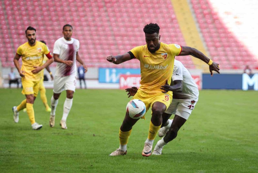 Trendyol Süper Lig: Hatayspor: 0 - Kayserispor: 0 (ilk Yarı)