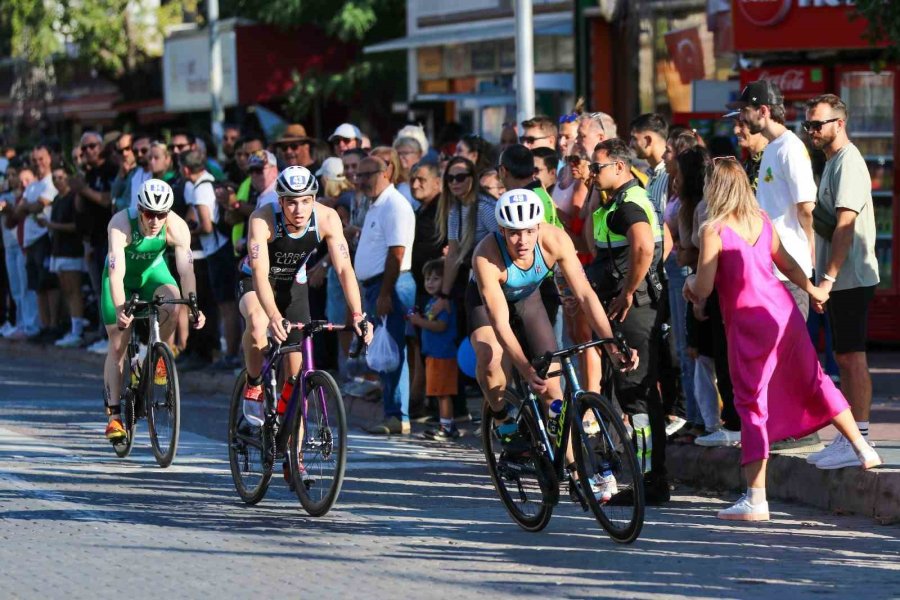 33. Alanya Triatlon Yarışması Yapıldı