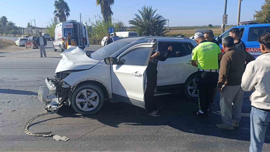 Arızalanan Trafik Işıkları Kazaya Sebep Oldu: 5’i Çocuk, 9 Yaralı