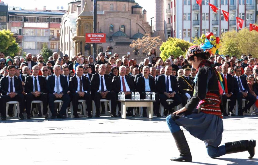 Aksaray’da 29 Ekim Kutlamaları