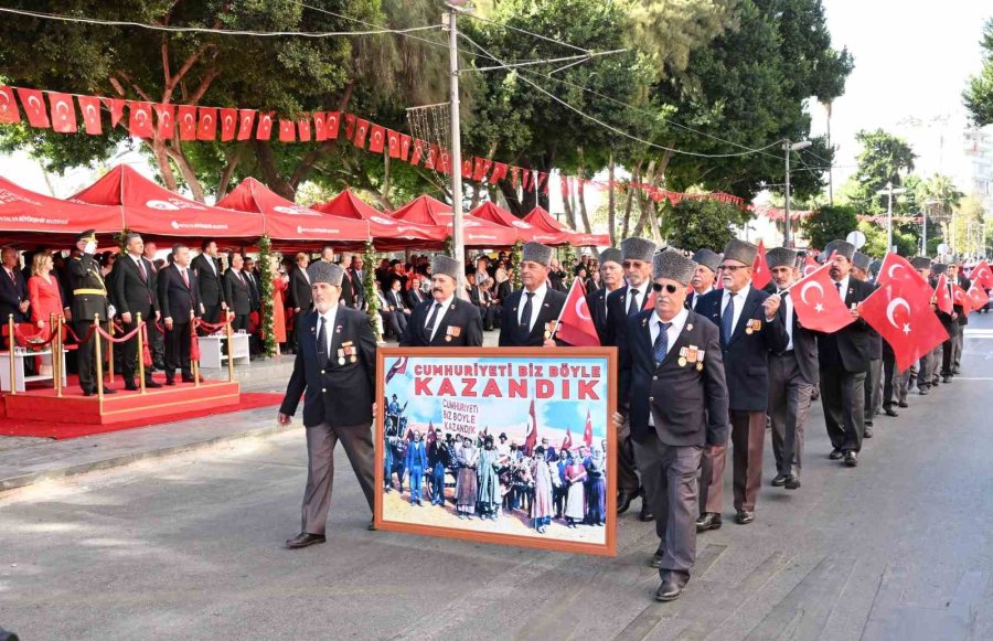 Antalya’da Cumhuriyet Coşkusu