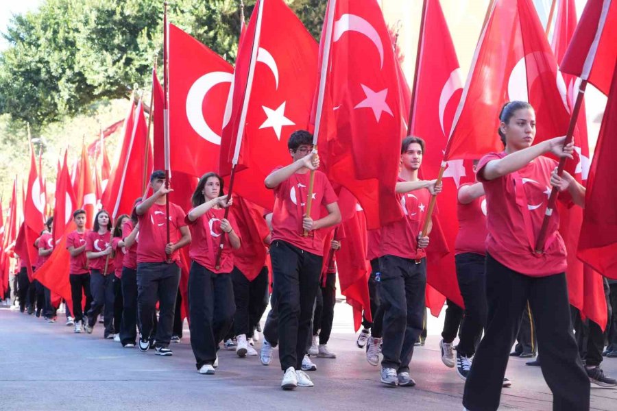 Antalya’da Cumhuriyet Coşkusu