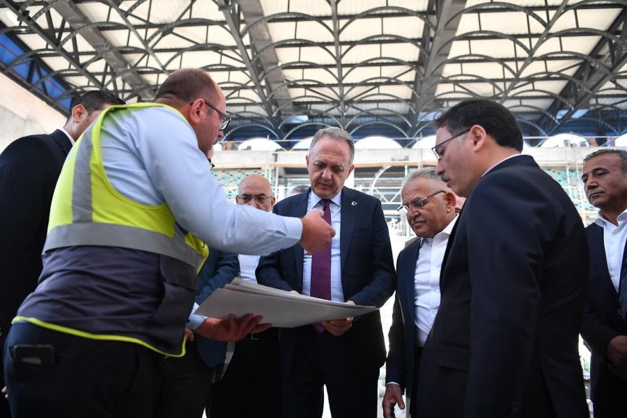 Bakan Yardımcısı Yazgı: "memduh Başkan Her Zamanki Özelliğini Göstermiş"