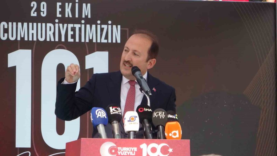 Mersin’de Cumhuriyet’in 101. Yılı Coşkuyla Kutlandı