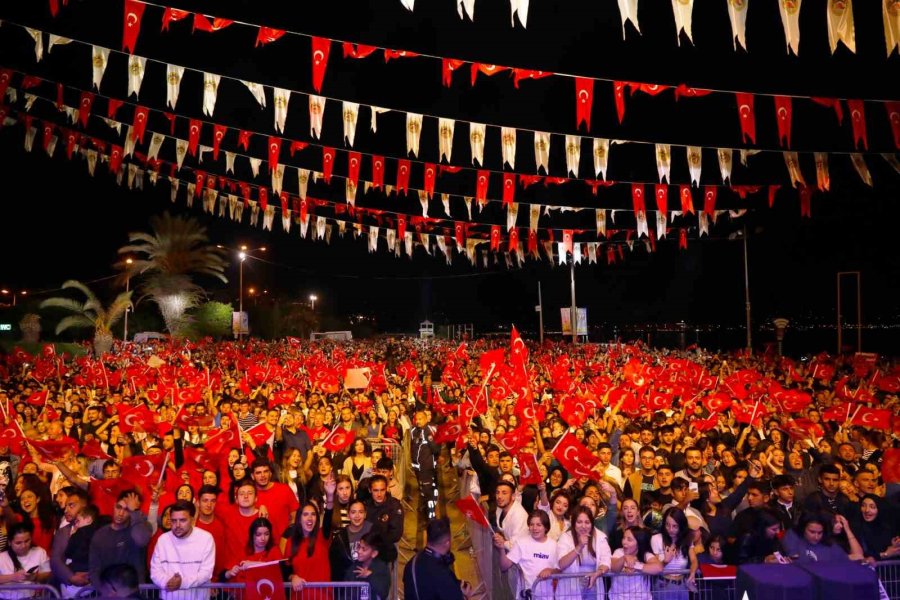 Alanya’da Cumhuriyet Bayramı’na Büyük İlgi