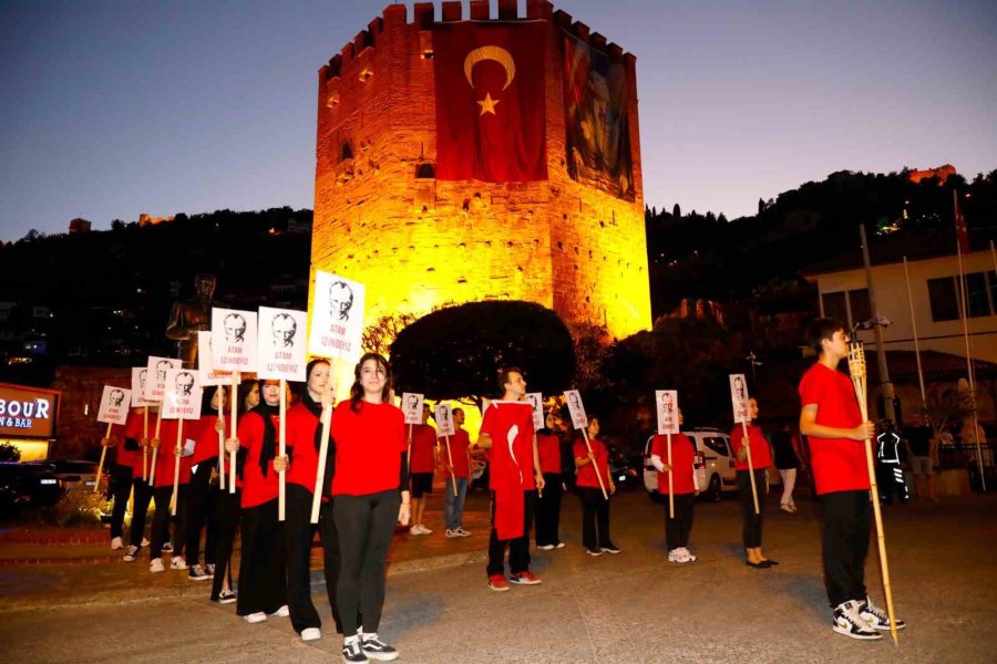 Alanya’da Cumhuriyet Bayramı’na Büyük İlgi