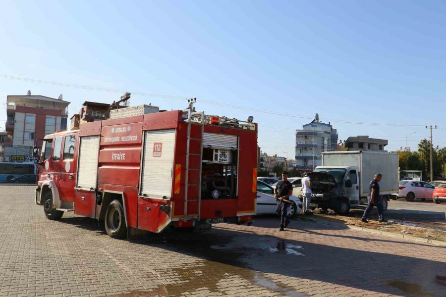 Kontağı Çevirdi, Kamyoneti Alev Alev Yandı