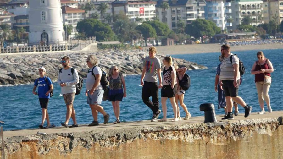 İsrail’in Gazze’deki Saldırıları Sebebiyle 41 Kruvaziyer Ziyareti İptal Edildi, 57 Bin 800 Yolcu Alanya’ya Gelemedi