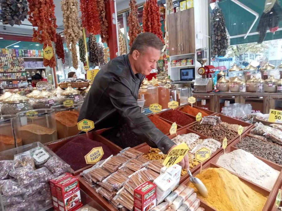 Mevsim Geçişlerinde Pekmez Ve Bitkisel Çay Tüketimi Tavsiyesi