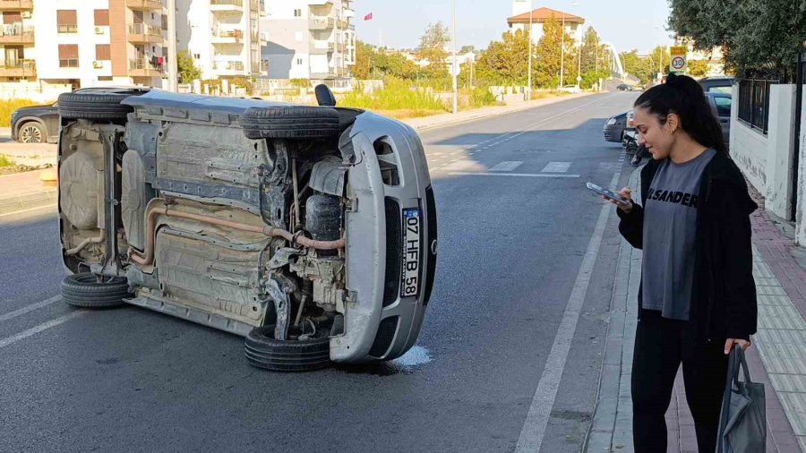 Devrilen Otomobilden Çıkan Genç Öğretmenin Eğitim Aşkı