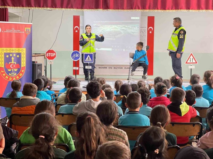 Jandarmanın ’trafik Dedektifleri’ Projesi Eğitimleri Devam Ediyor