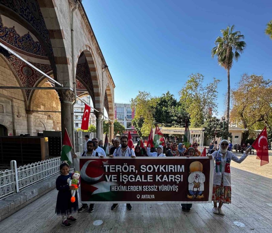 Antalya’da Hekim Ve Sağlık Çalışanlarından ‘sessiz Yürüyüş’