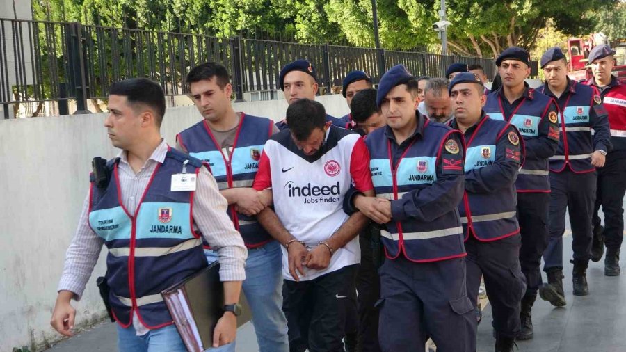 Manavgat’ta Uyuşturucu İmalathanesine Baskın: 5 Gözaltı