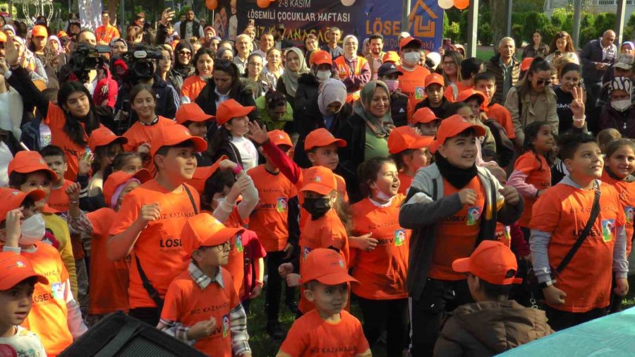 Kayseri’de Lösemili Çocuklar Hem Eğlendi Hem Moral Buldu