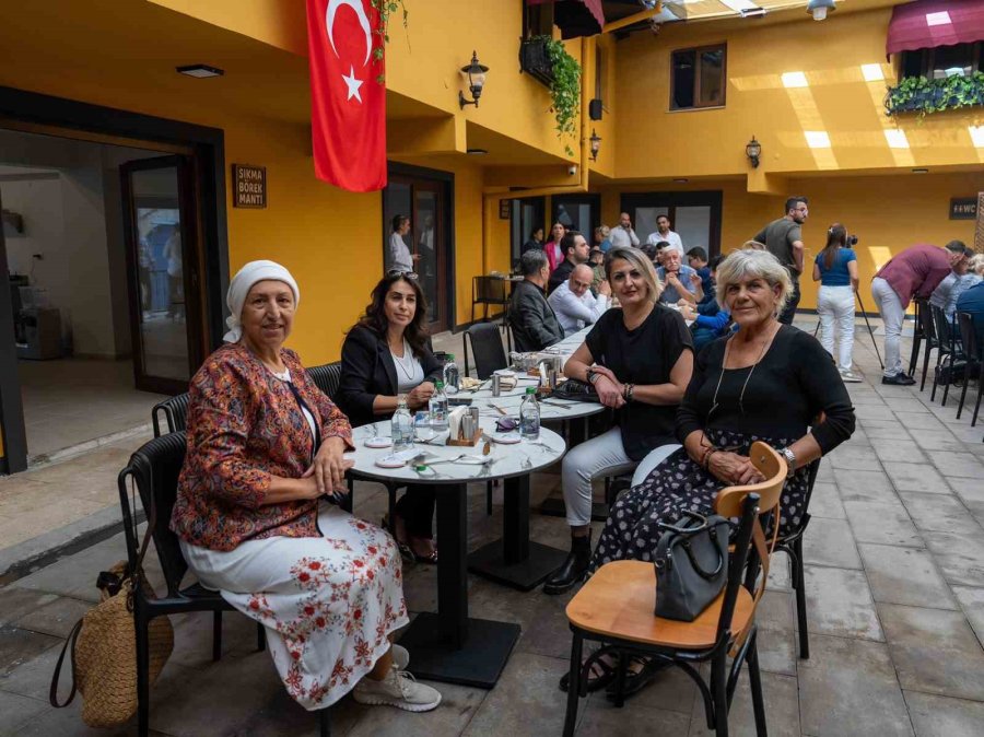 Tarsus Gastronomi Merkezi Kapılarını Açtı