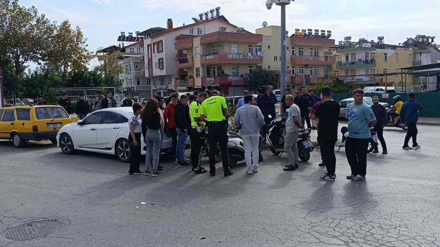 Manavgat’ta Motosikletler Çarpıştı: 1 Yaralı