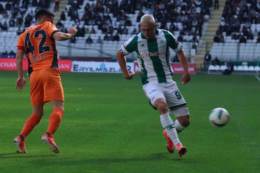 Trendyol Süper Lig: Konyaspor: 1 - Rams Başakşehir: 1 (ilk Yarı)