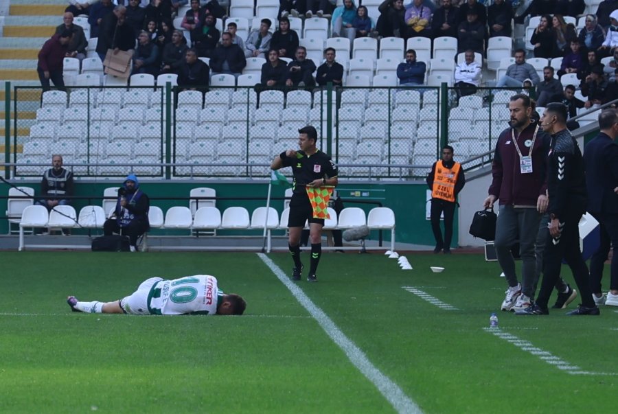 Trendyol Süper Lig: Konyaspor: 1 - Rams Başakşehir: 1 (ilk Yarı)