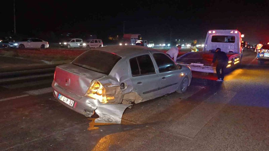 Kırmızı Işık İhlali Yapan İsviçreli Sürücü Yolu Savaş Alanına Çevirdi