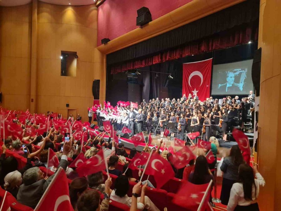 Kemer’de Geleceğin Müzisyenlerinden Konser