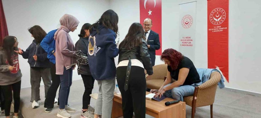 Niğde’de ’rol Model’ Buluşmalarının Konuğu Sevda Akyüz Oldu