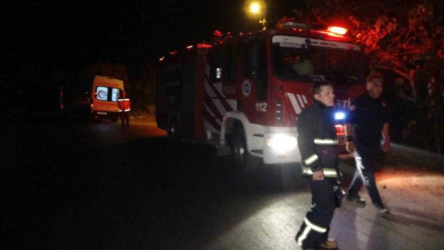 Alkolün Etkisiyle Arabada Sızdı, Uyandırılınca Söyledikleri Güldürdü