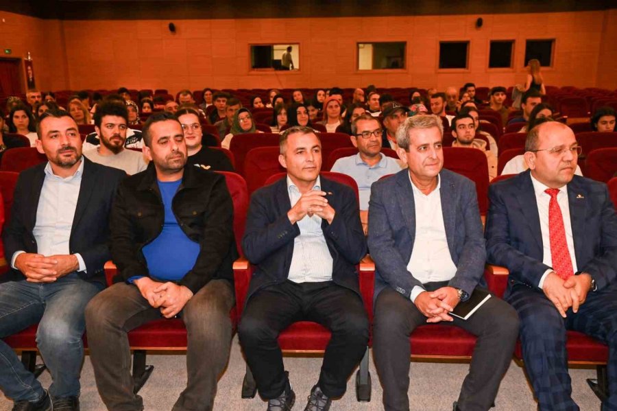 Manavgat Belediyesi’nden Yks Öğrencilerine ’dijital Dershane’ Desteği