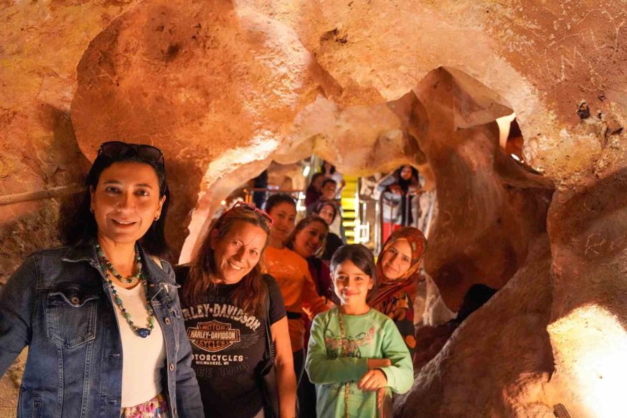 Tarsus’ta Kadınlara Yönelik Sağlık Ve Kültür Gezisi Düzenlendi