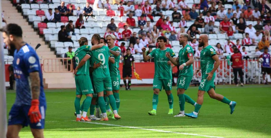 Trendyol Süper Lig: Antalyaspor: 3 - Bodrum Fk: 1 (ilk Yarı)