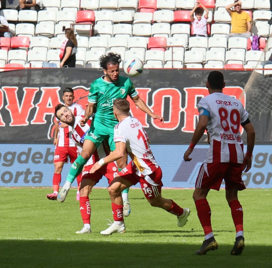 Trendyol Süper Lig: Antalyaspor: 3 - Bodrum Fk: 1 (ilk Yarı)