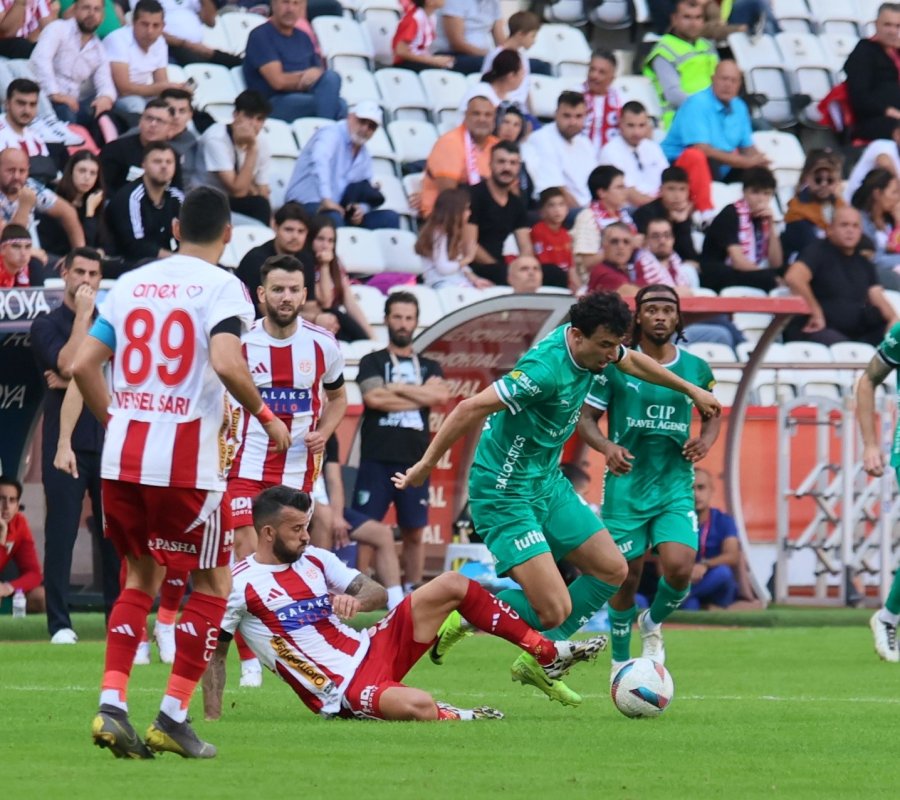 Trendyol Süper Lig: Antalyaspor: 3 - Bodrum Fk: 1 (ilk Yarı)