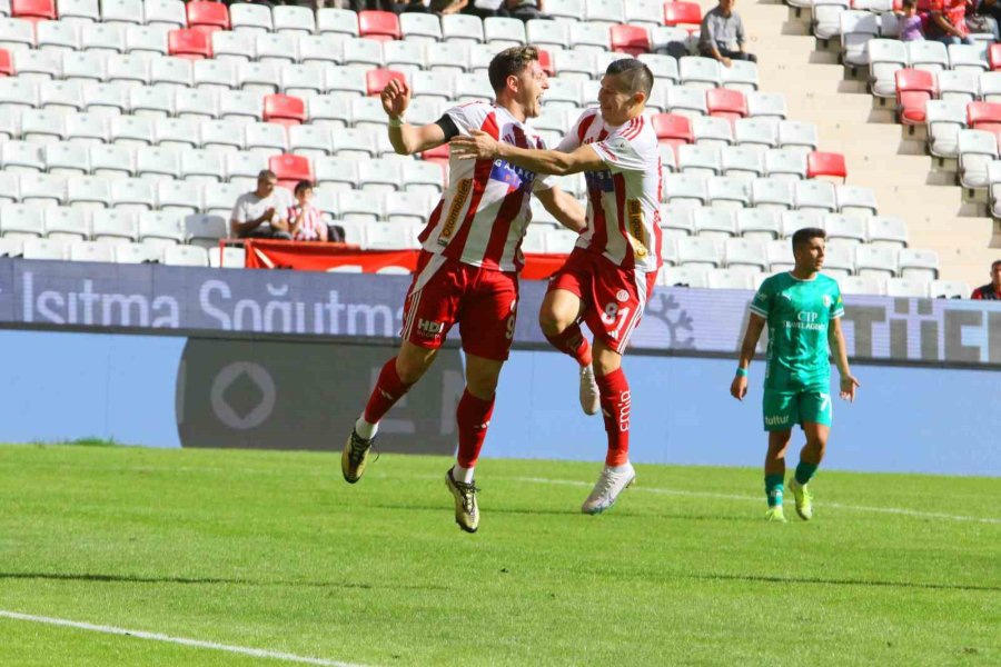 Trendyol Süper Lig: Antalyaspor: 3 - Bodrum Fk: 1 (ilk Yarı)