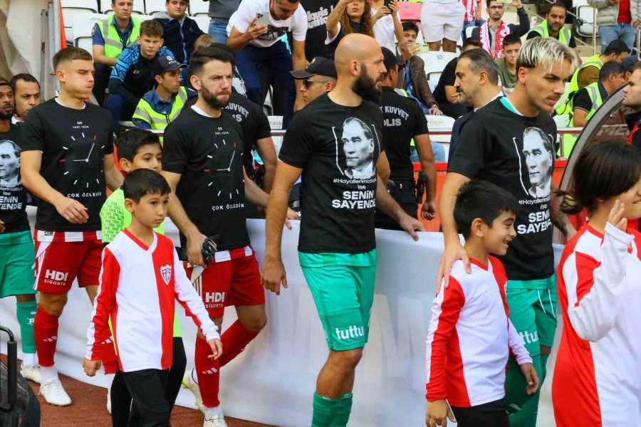 Trendyol Süper Lig: Antalyaspor: 3 - Bodrum Fk: 1 (ilk Yarı)