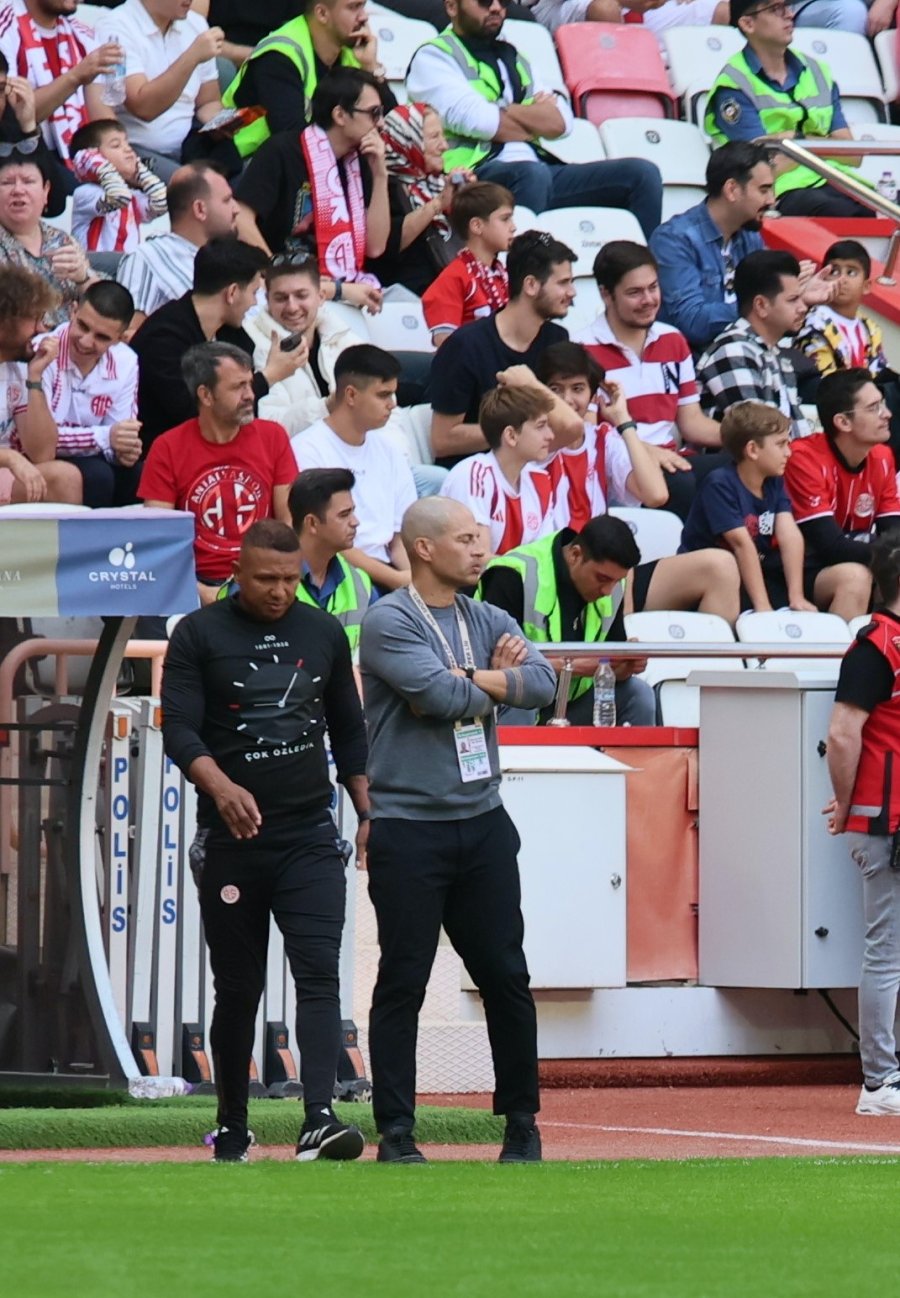 Trendyol Süper Lig: Antalyaspor: 3 - Bodrum Fk: 1 (ilk Yarı)