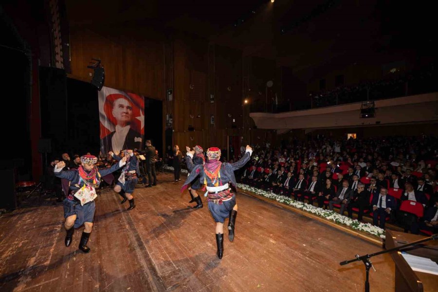 Seçer: "cumhuriyet, Bir Değerler Bütünüdür"